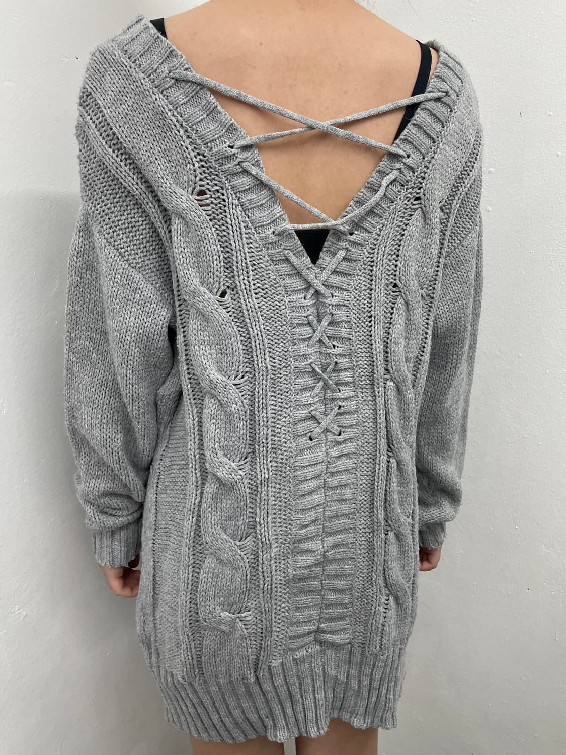 세실맥비 그레이 레이스업 니트 원피스 상품이미지6