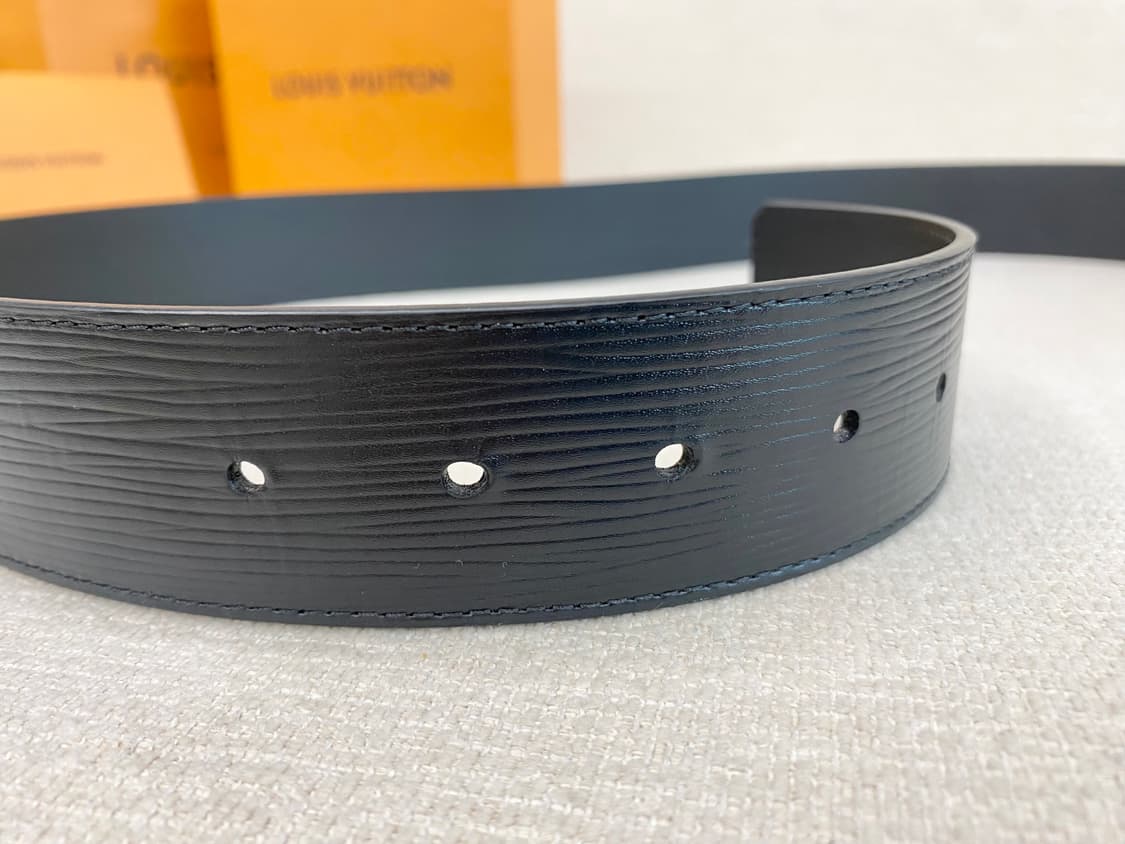 루이비통 LV 이니셜 벨트 에삐 블랙 벨트 90 사이즈(컨디션굿) 상품이미지5