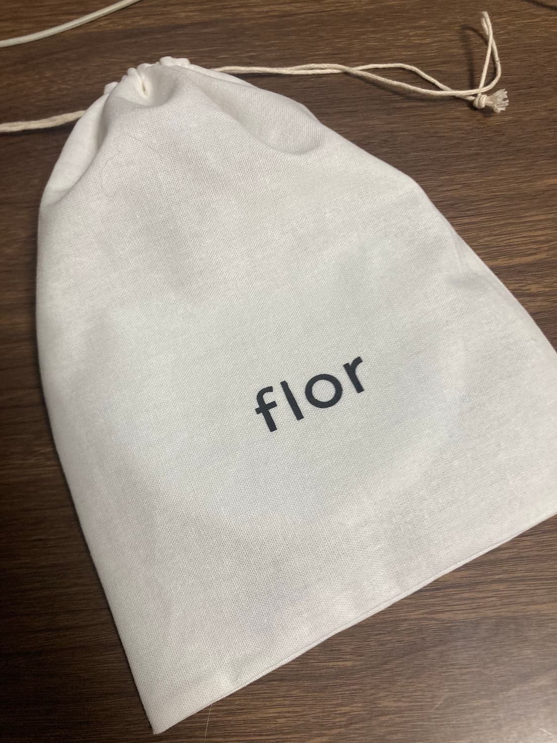 flor 플로르 레더 파우치 leather pouch silver 상품이미지7