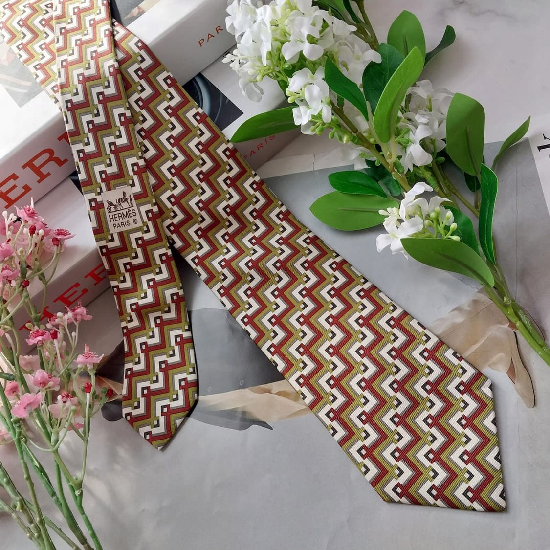 에르메스 실크 그린 패턴 넥타이 8.4cm A+등급 k1662
 상품이미지4