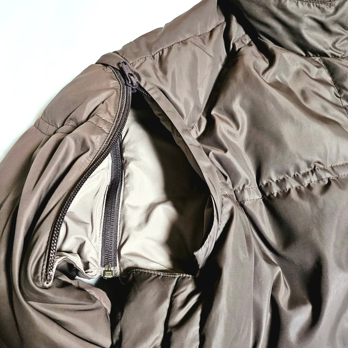 [50(XL)][휴고보스] 올드 리얼다운 COBO-N 숏 푸퍼 다크브라운 상품이미지6