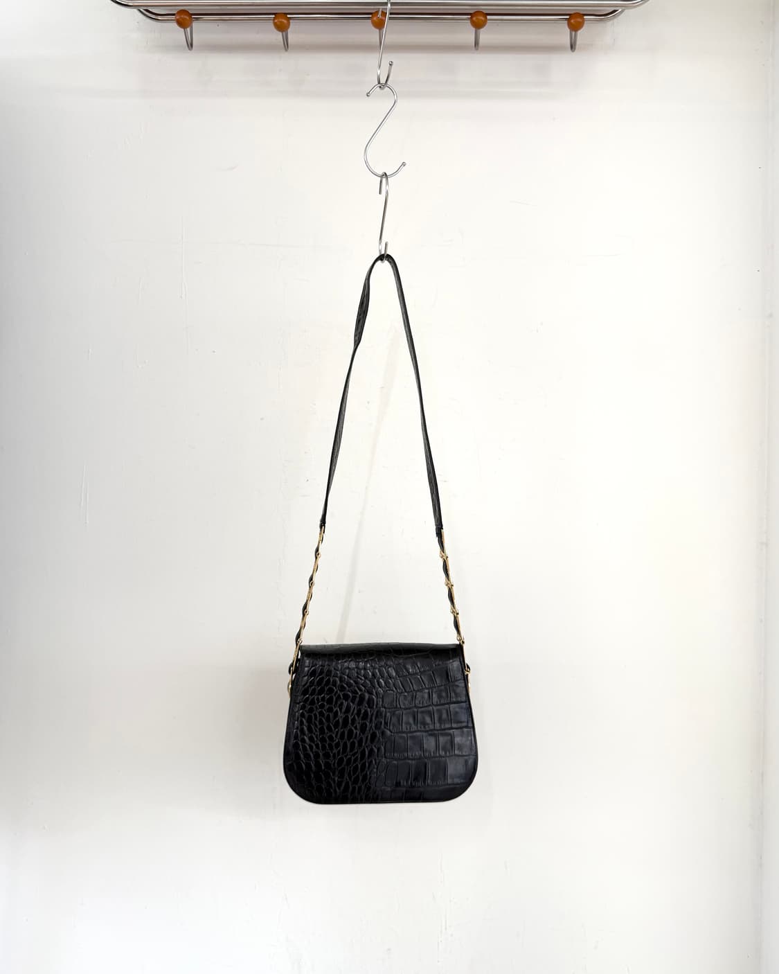 베르사체 펄라 에스페라 크로커다일 엠보스드 숄더백 상품이미지4