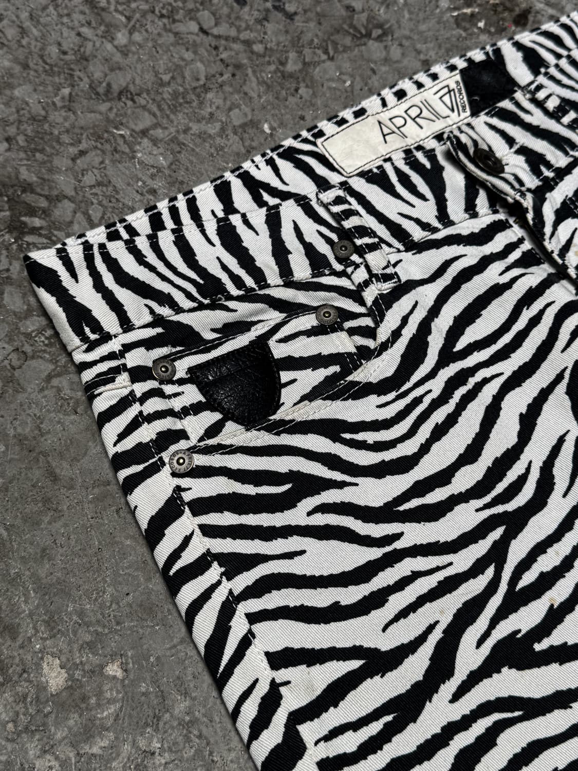 APRIL77 – Zebra Skinny Pants 상품이미지8