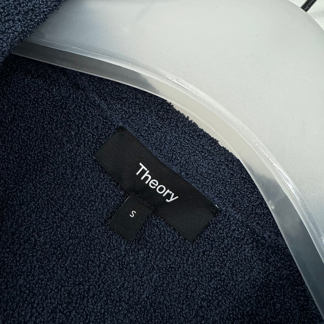 띠어리 23 실크 부클 가디건 (NAVY) 상품이미지2