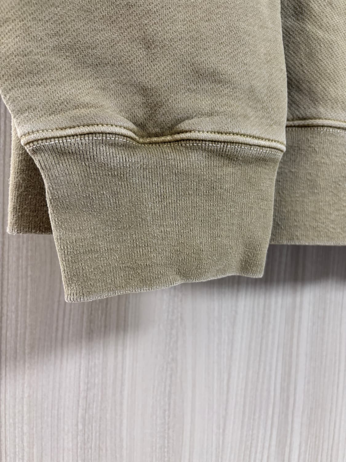 이지 시즌3 맨투맨 어스 상품이미지4