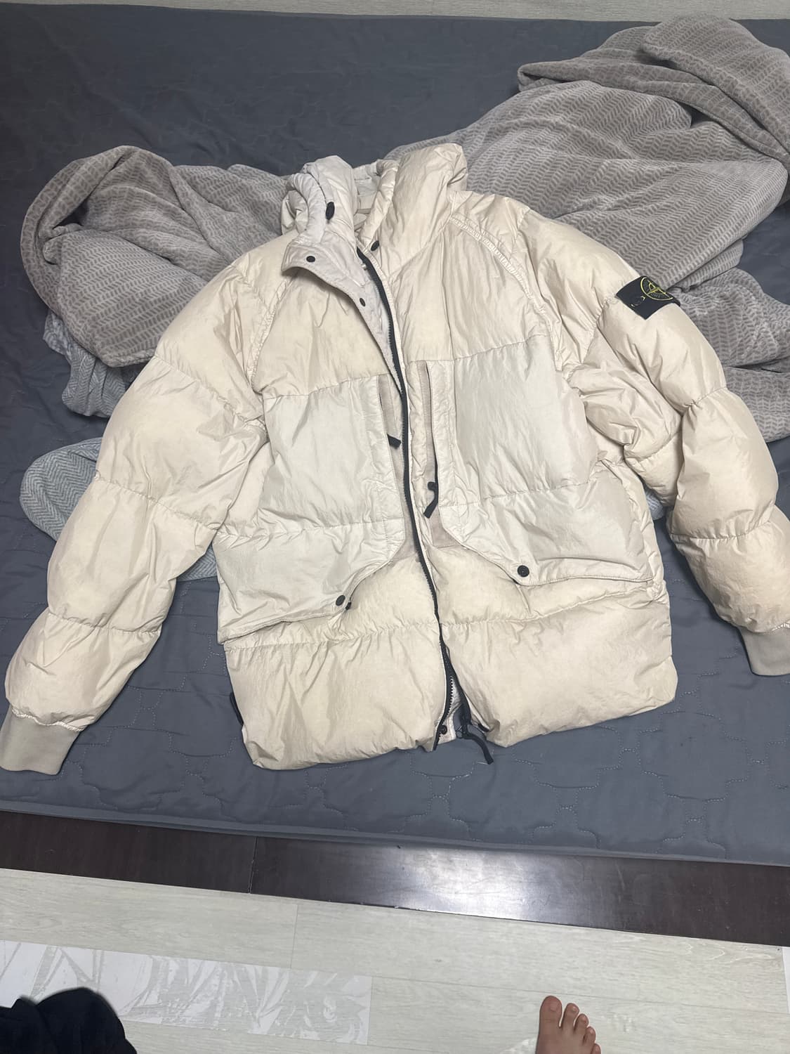 스톤아일랜드 크링클립스 23fw 상품이미지1