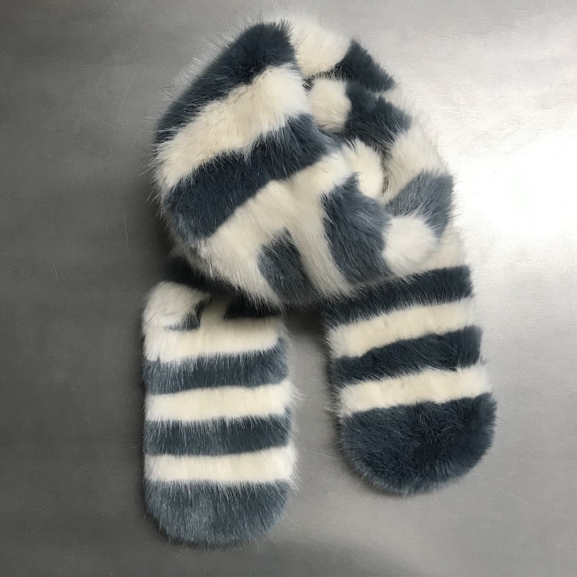 쉬림프스 퍼 머플러 상품이미지1