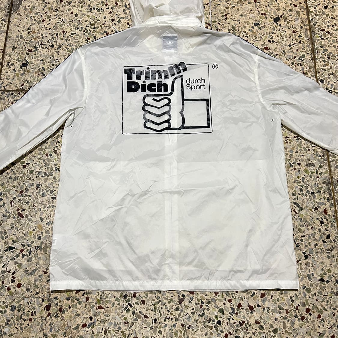 아디다스(ADIDAS) 트림디히 화이트 빅로고 바람막이 자켓  상품이미지7