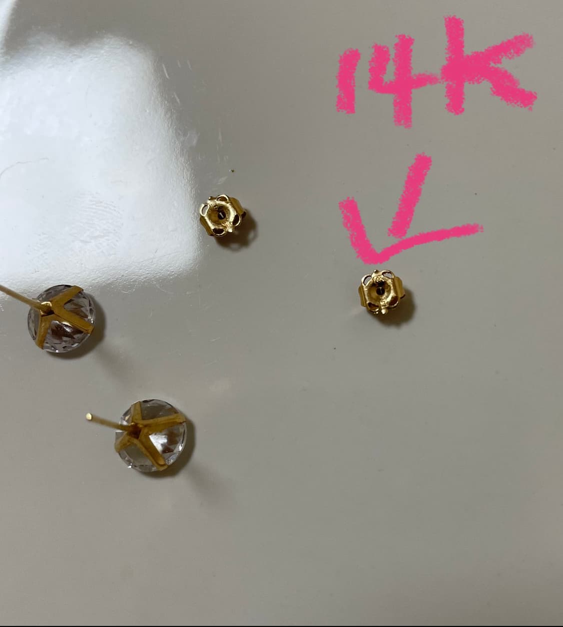 14k 금 귀걸이 7mm 라운드 큐빅 이어링 골드침 골드클러치 금귀마개 상품이미지3