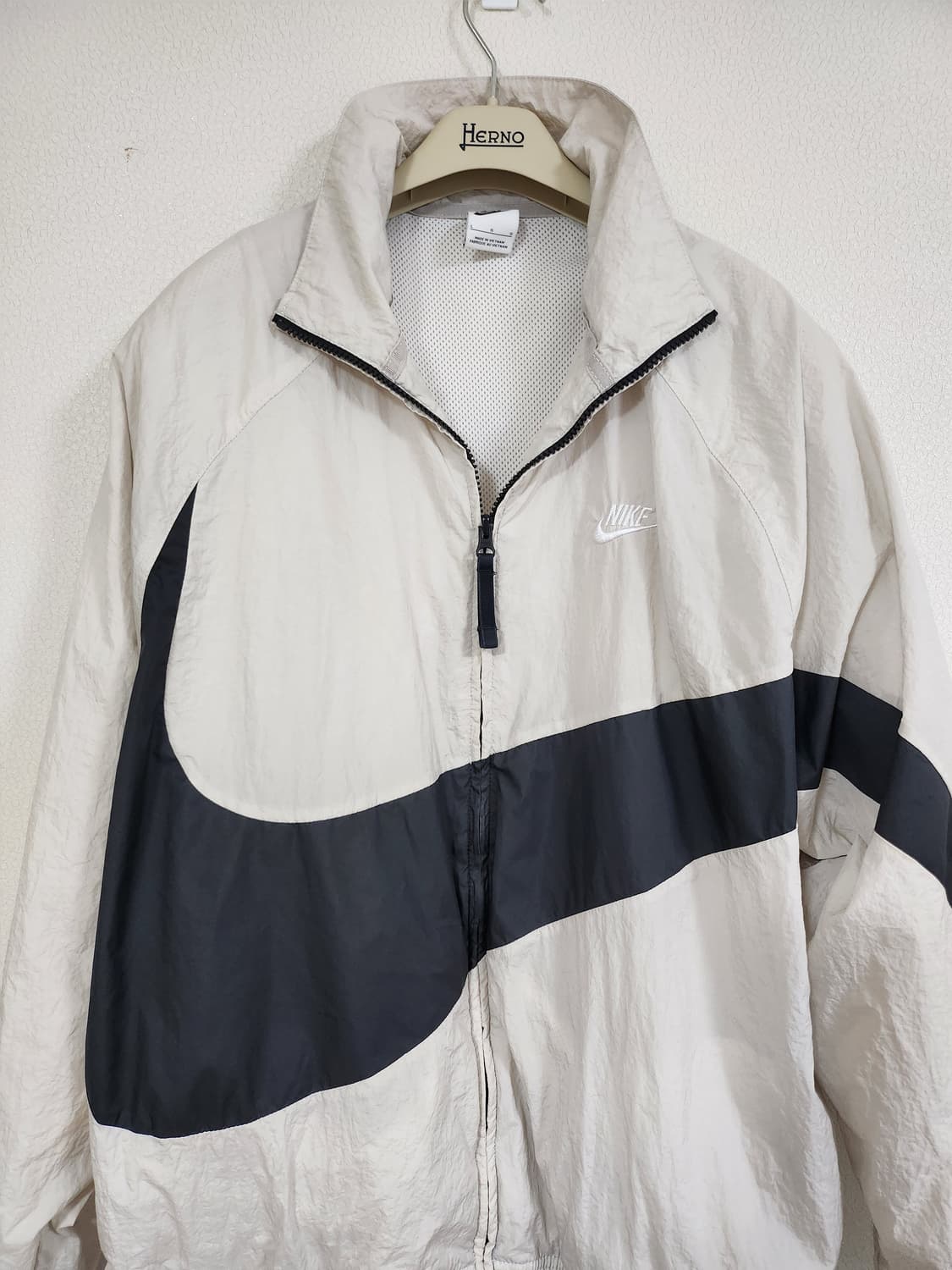 나이키빅시우시 바람막이 (L 상품이미지1