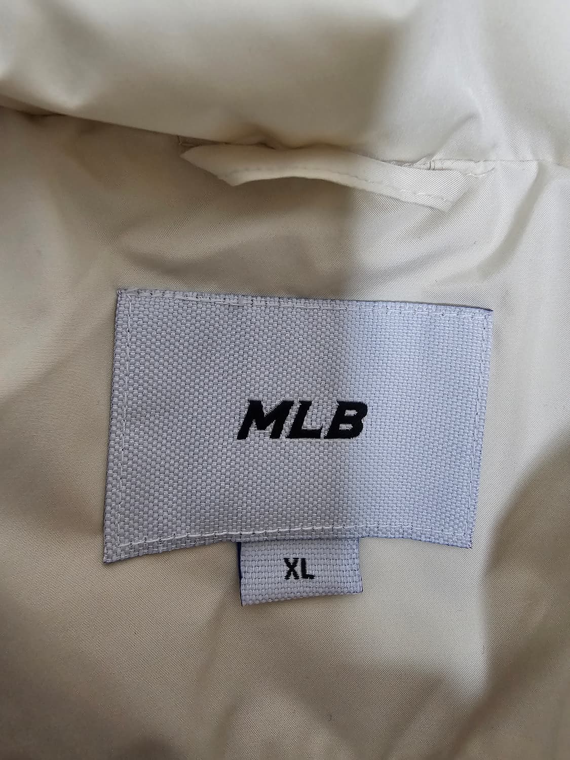 MLB 뉴욕양키스 덕다운 푸퍼패딩 XL 상품이미지3