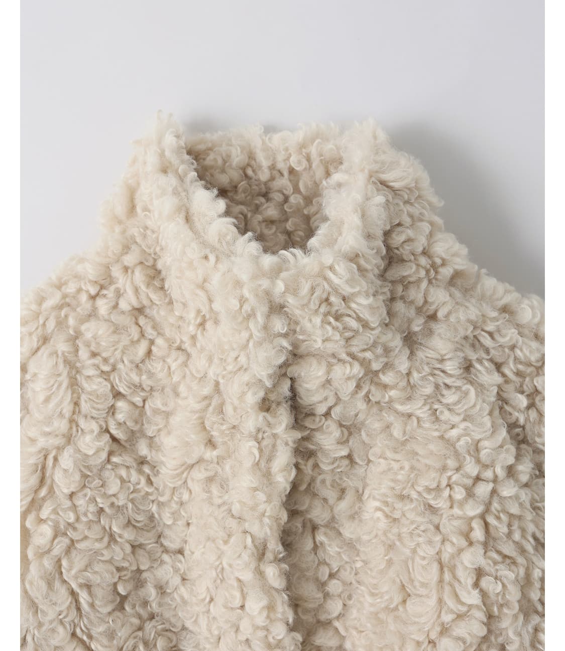 노티아 시어링 하이넥 퍼 자켓 베이지 상품이미지2