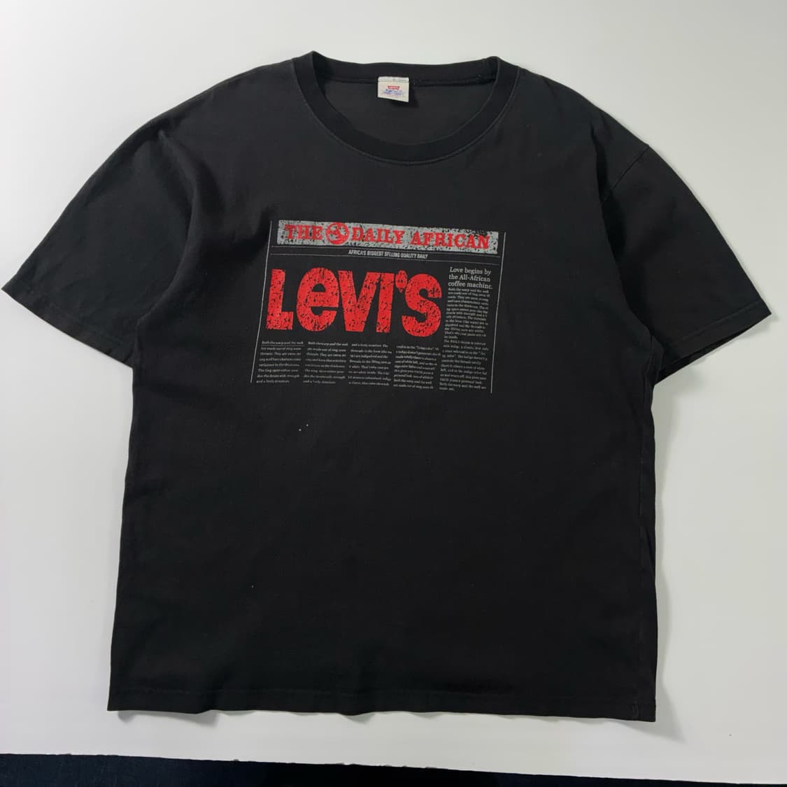 Levi's  리바이스 매거진 그래픽 블랙 반팔티셔츠  상품이미지1