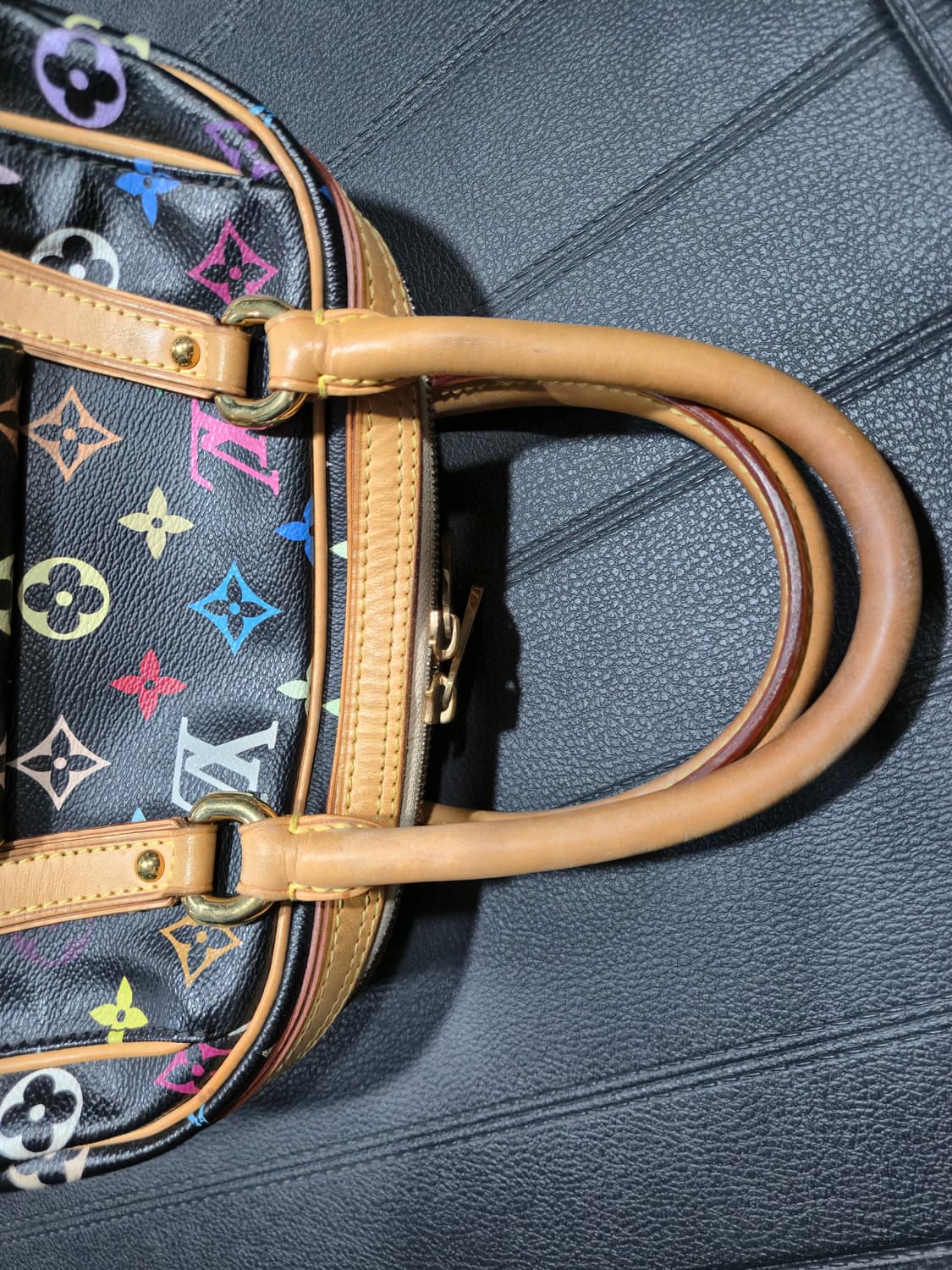 루이비통 블랙 프리실라 토트백 상품이미지5