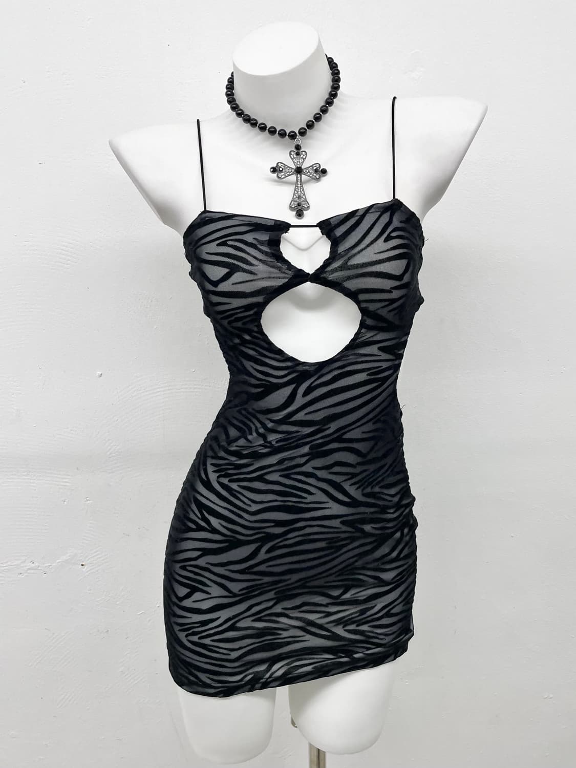 펑크 지브라 트임 원피스 상품이미지1