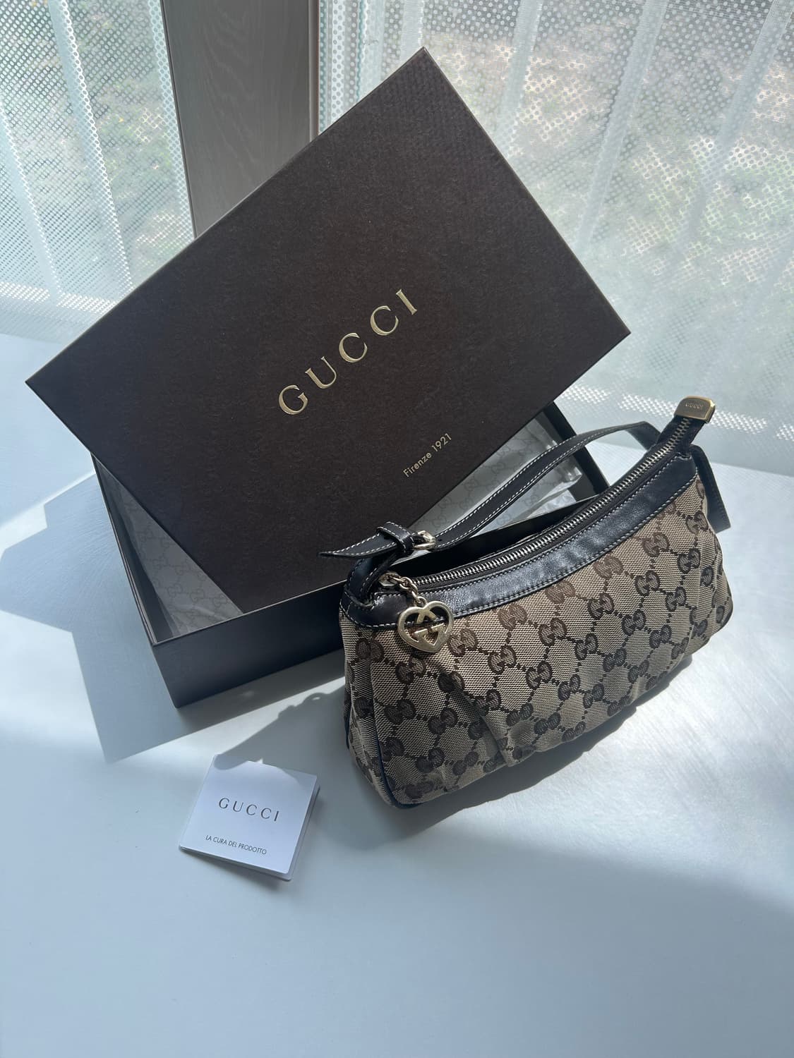 ✨할인!!)) Gucci 구찌 GG 로고 캔버스 빈티지 미니숄더백+박스 상품이미지1