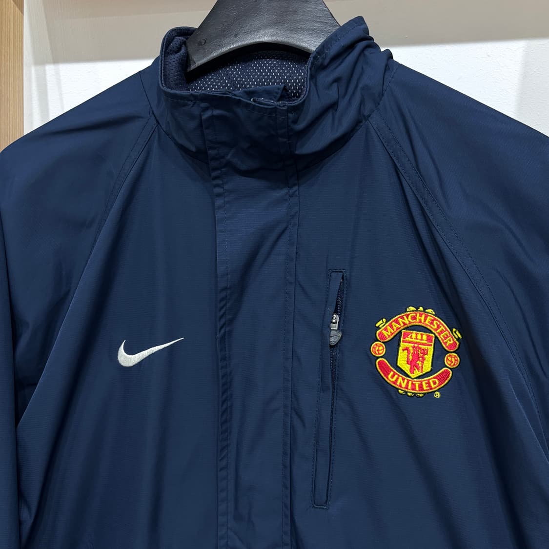 나이키 맨체스터 유나이티드팀 바람막이 상품이미지2