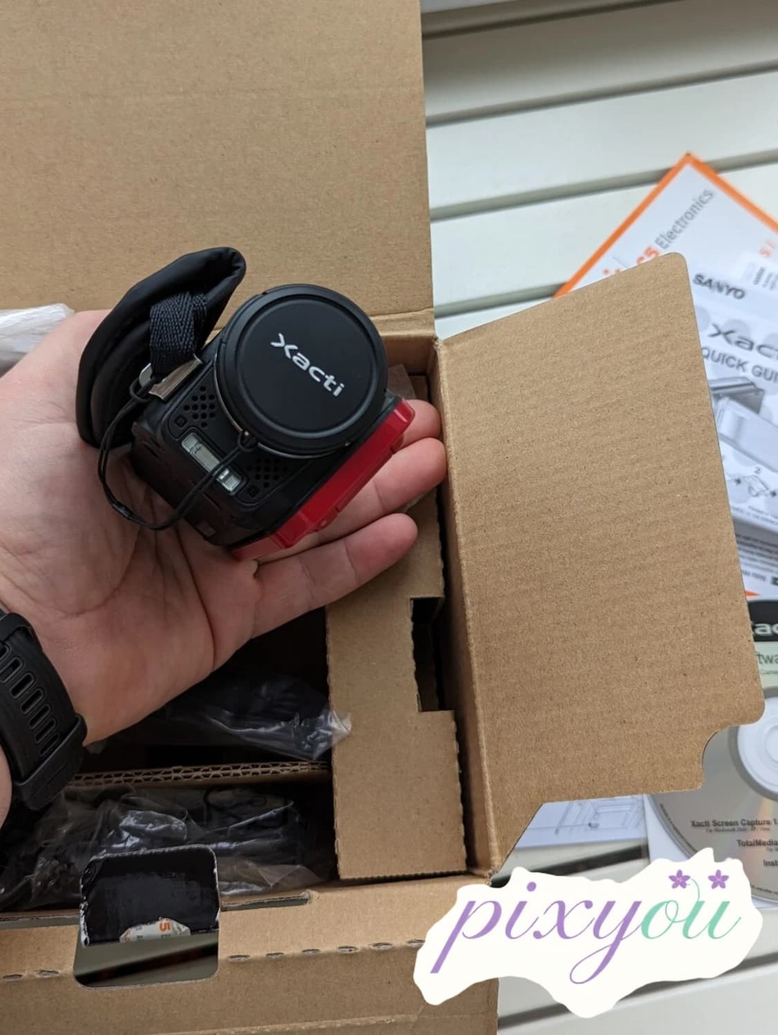 산요 VPC - TH1 풀박스 판매합니다 (뉴진스 캠코더) 상품이미지2