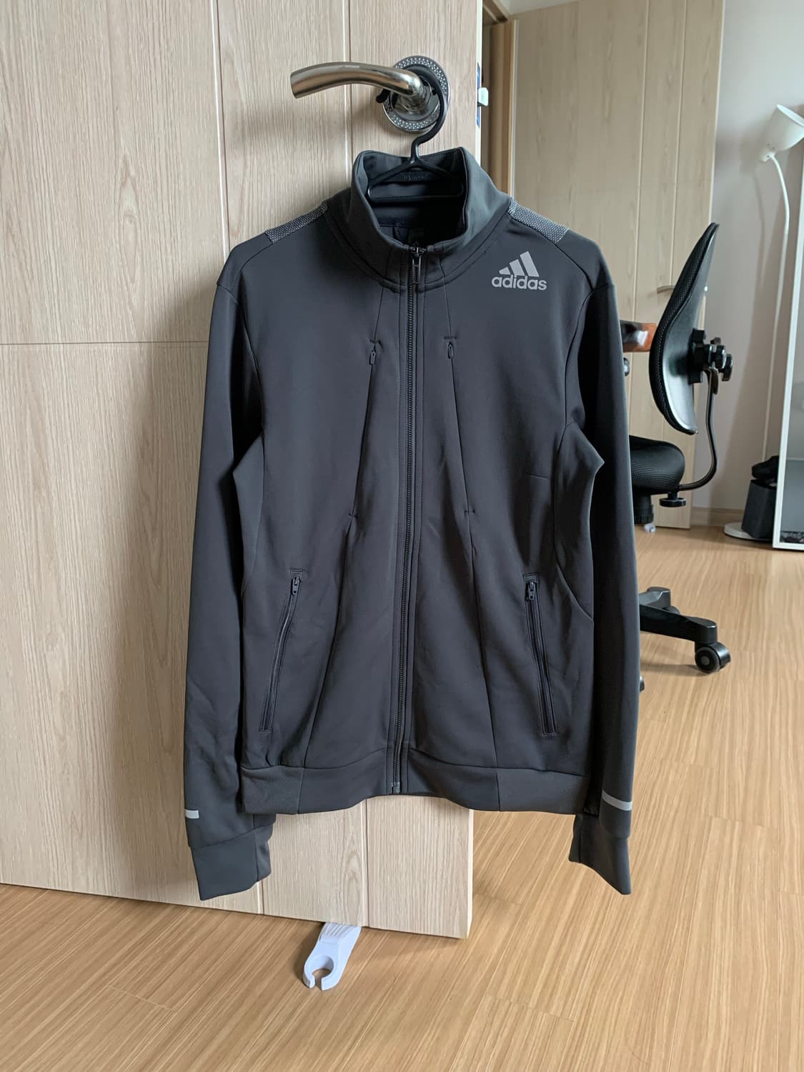 아디다스 여성 러닝 져지 상품이미지1