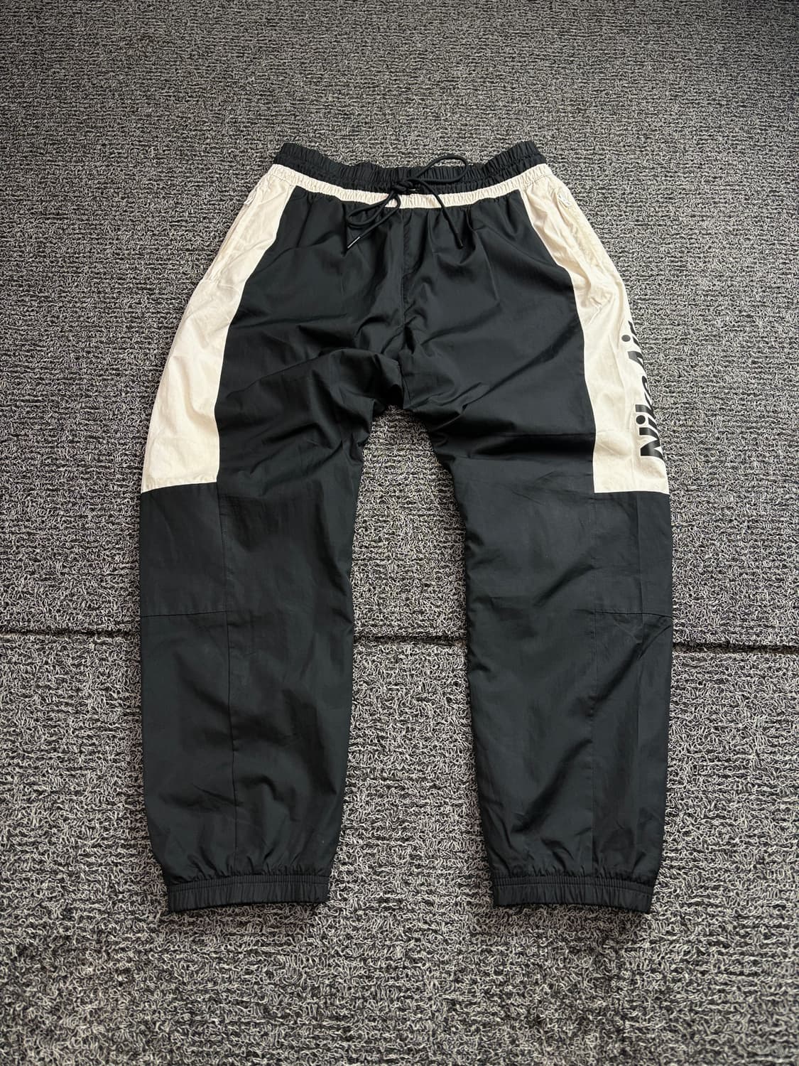 나이키 에어 빅로고 우븐 와이드 트랙팬츠 2590 상품이미지2