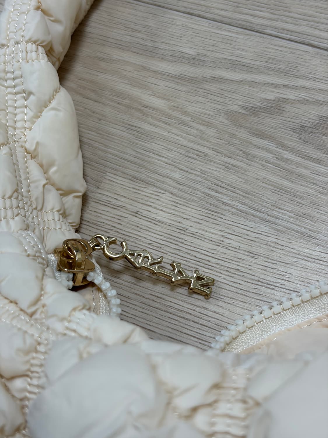 칼린 CARLYN 퀼팅백 구름백 아이보리 상품이미지2