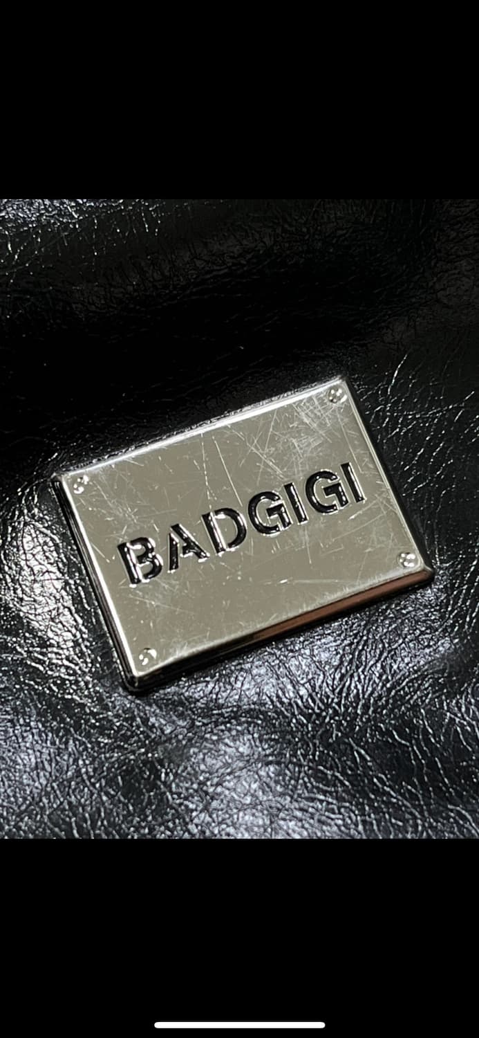 배드지지 블랙 체인 숄더백 상품이미지4