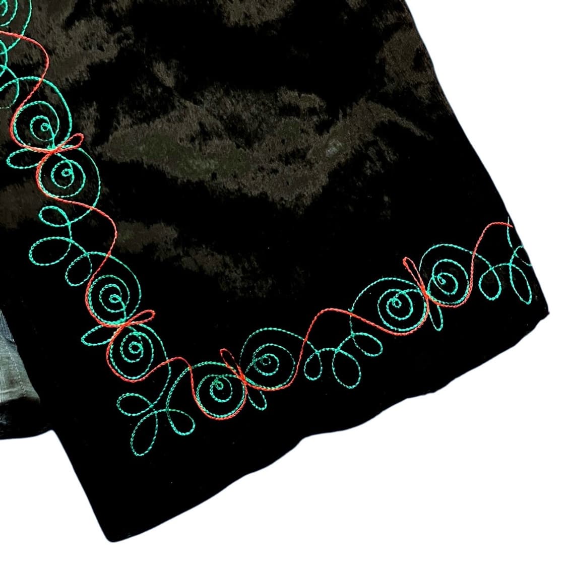 EMBROIDERED VELVET COAT 상품이미지4