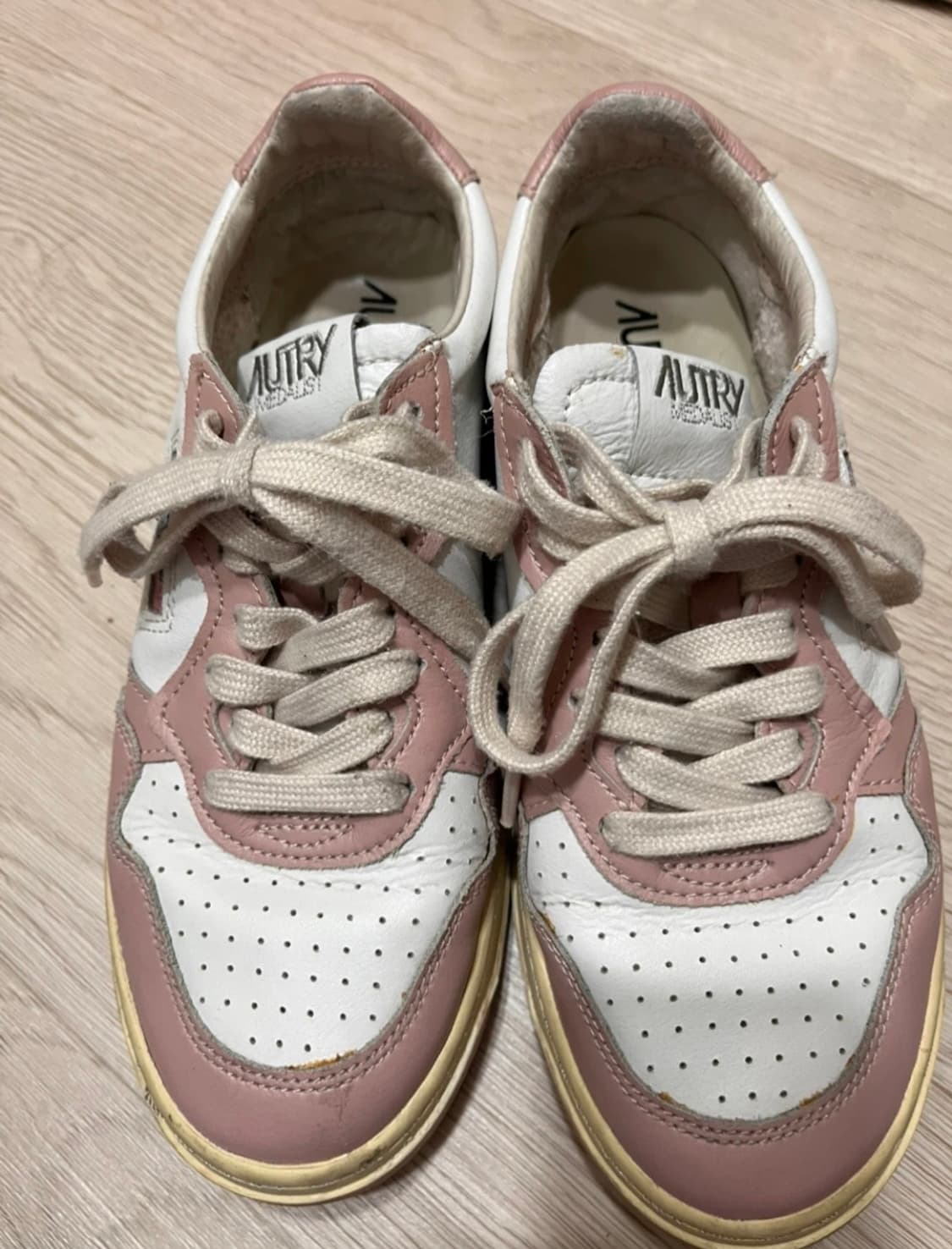 Autry 오트리 메달리스트 핑크 스니커즈 38 상품이미지1