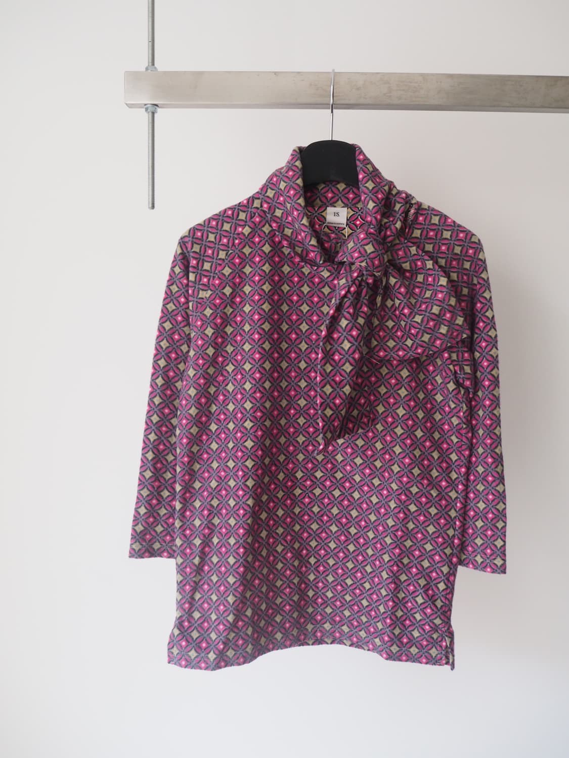 sunao kuwahara tie neck top  상품이미지1