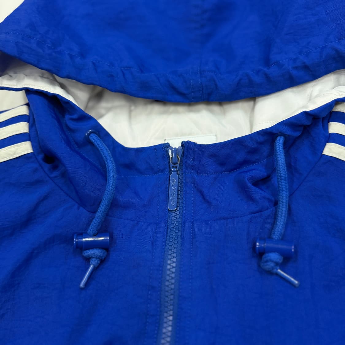 아디다스 해외판 방탄 정국 꾹디다스 트레포일 누빔 바람막이 자켓 블루 상품이미지9