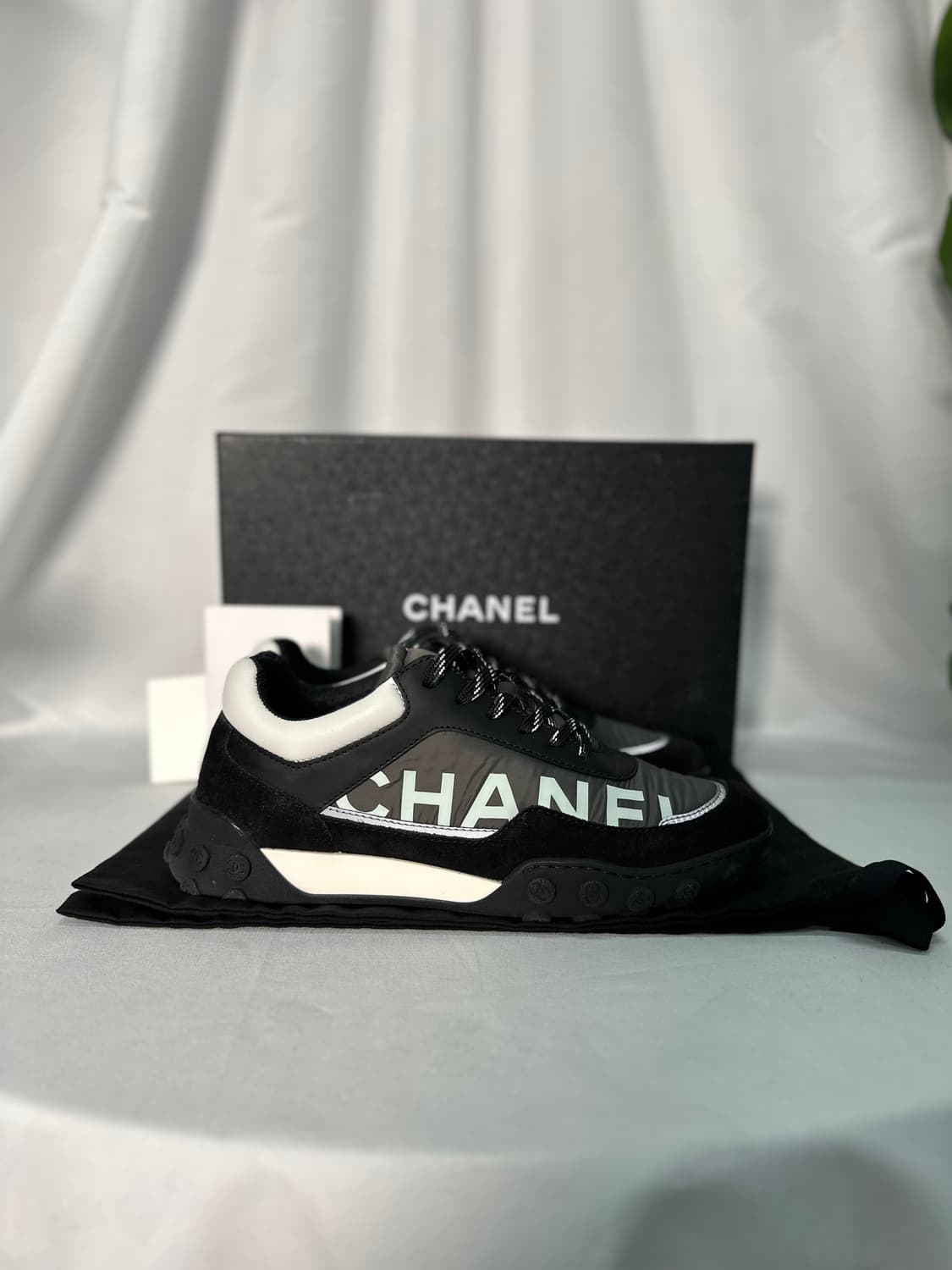 샤넬 CC로고 레터링 스니커즈 상품이미지5