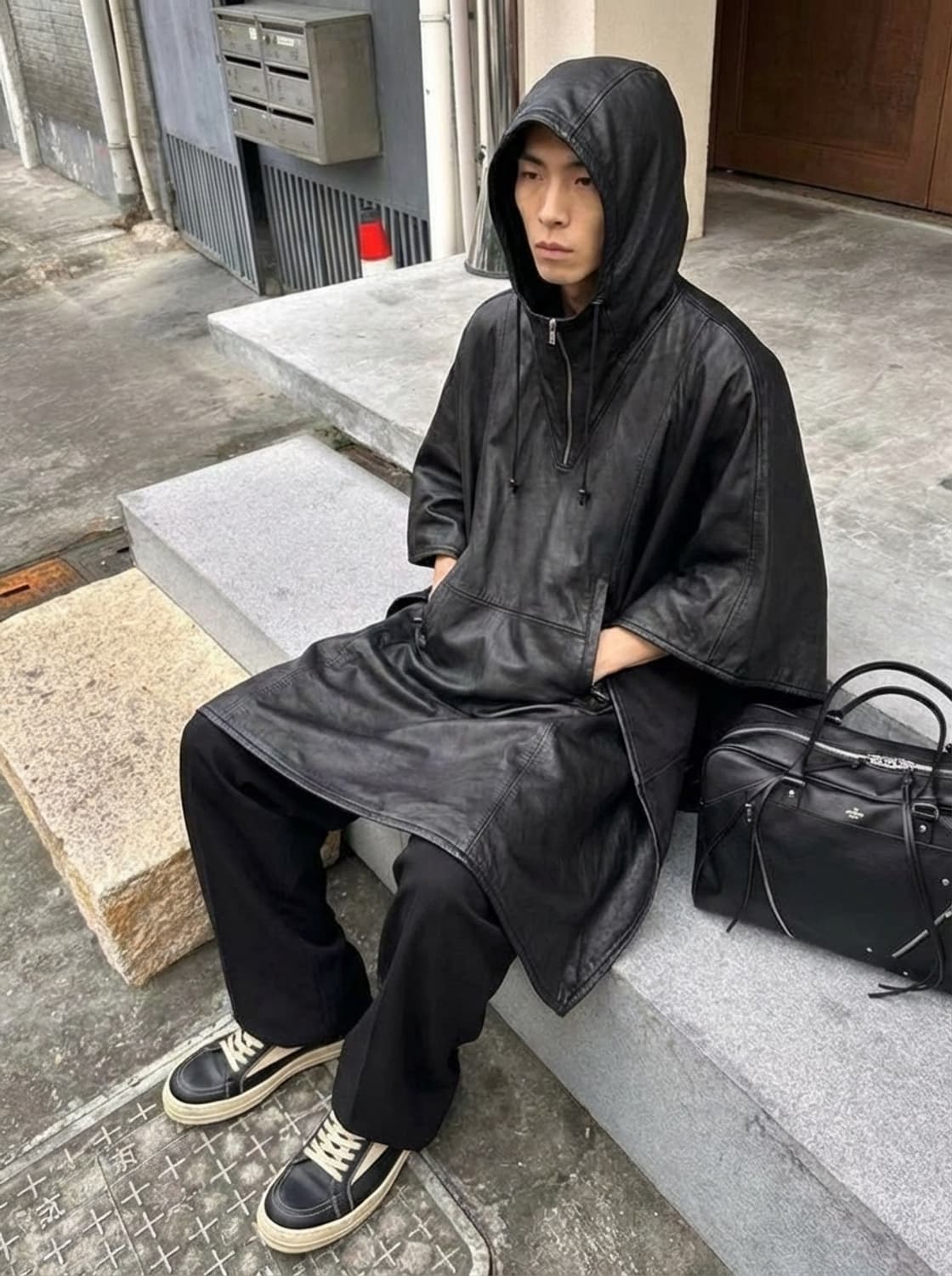 하브 비나르드 / 레더 풀오버 후디판초우 상품이미지2