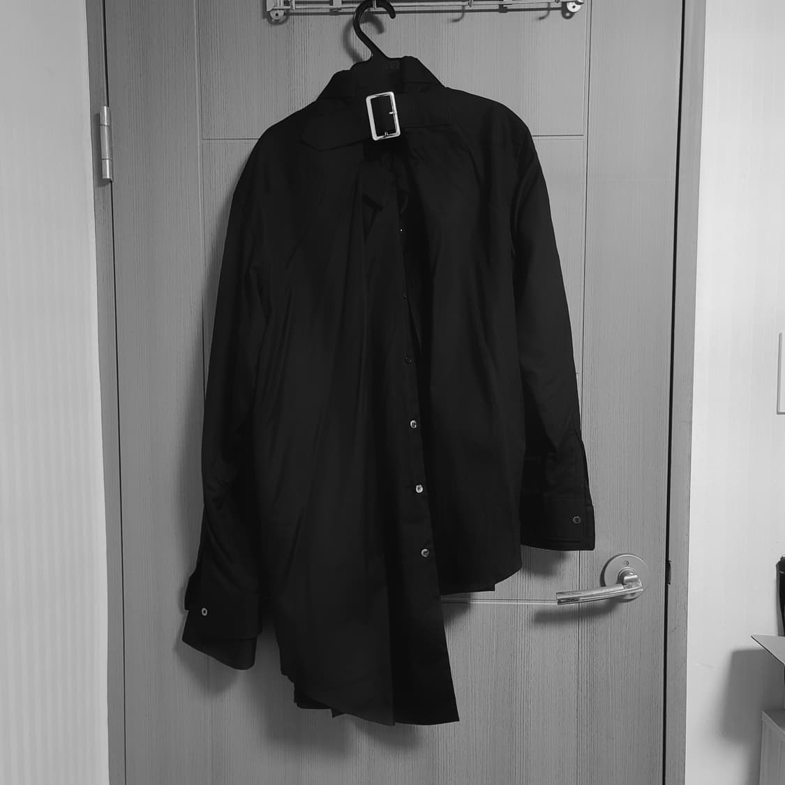 꼼데가르송 25ss 비대칭 셔츠 블랙 s (GP-B013) 상품이미지2