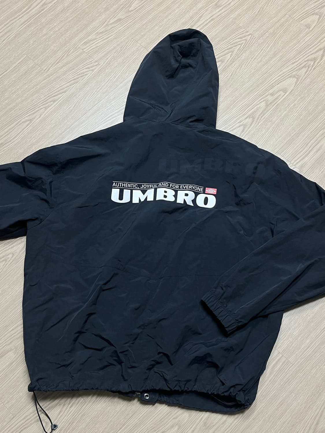 엄브로 투웨이 바람막이 상품이미지1