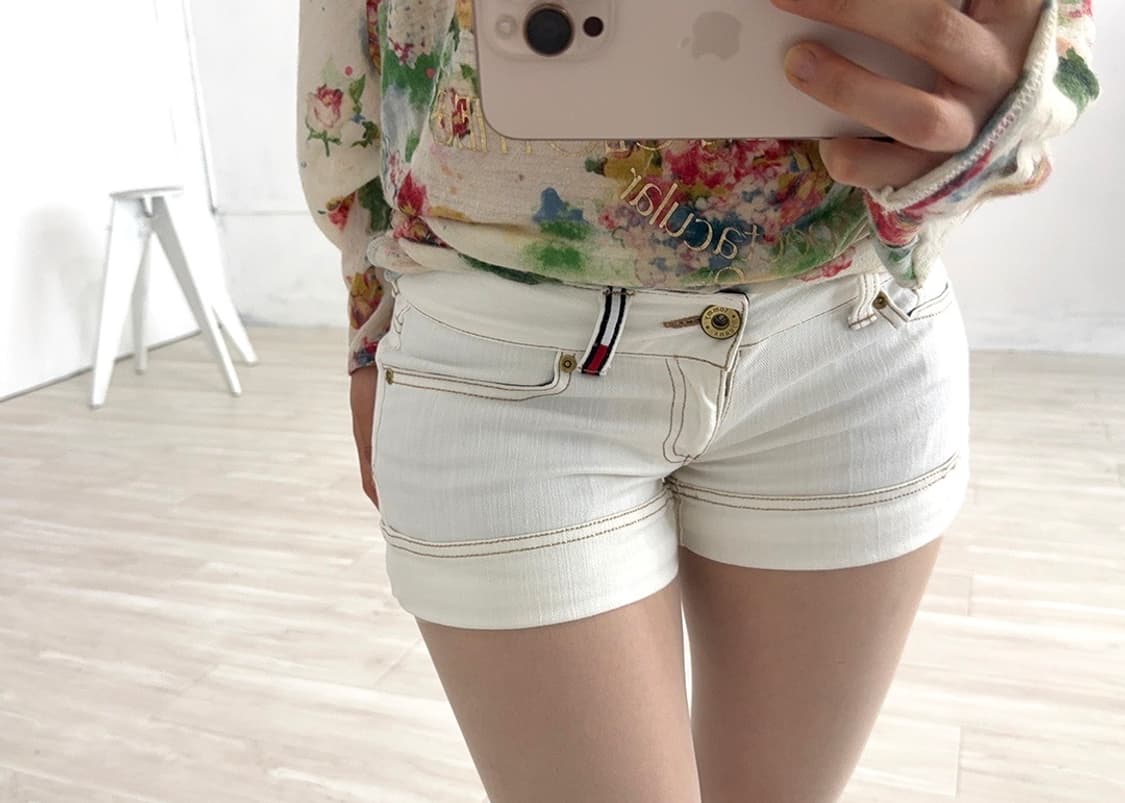 Tommy Hilfiger White Shorts 상품이미지6