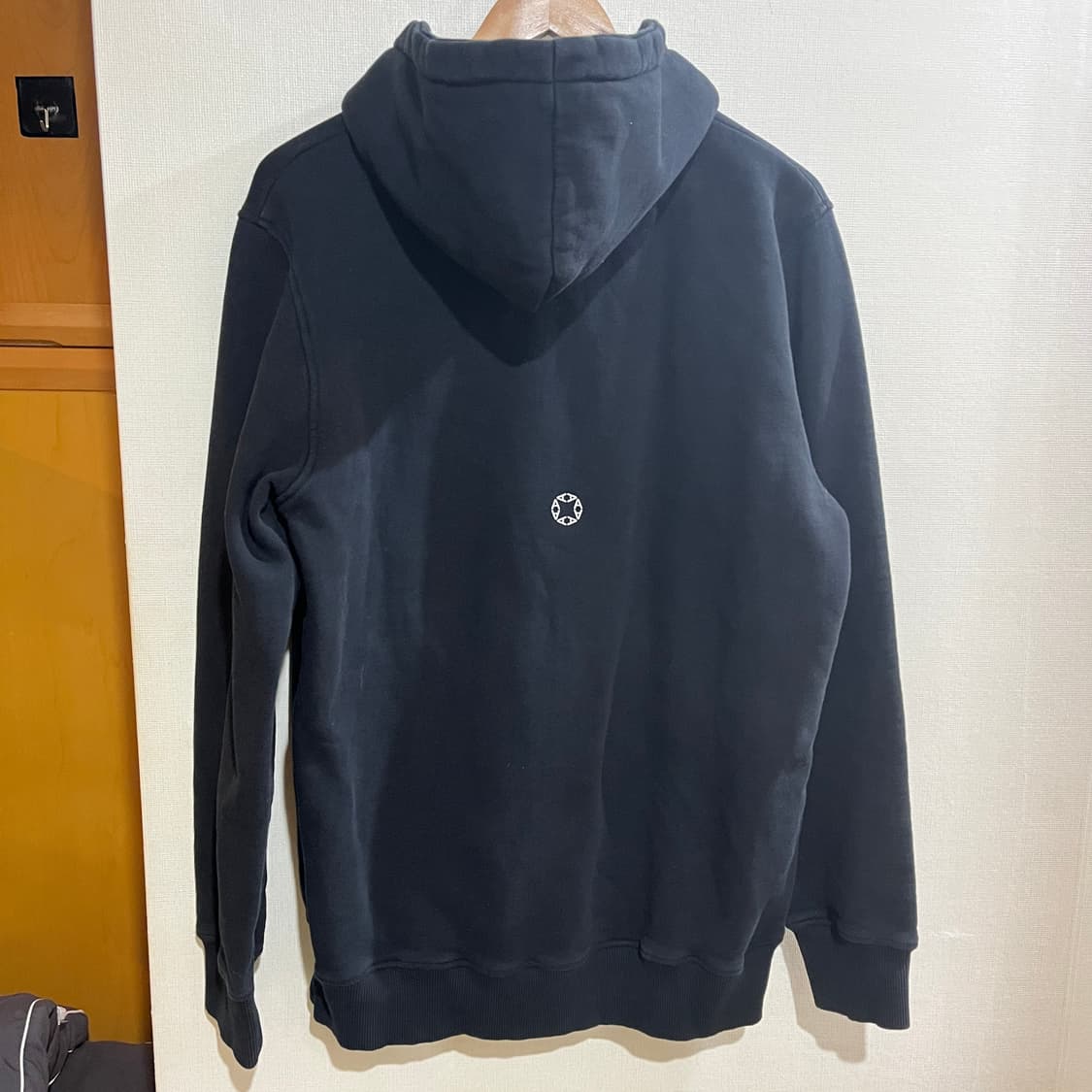 (XL) 1017 ALYX 9SM 로고 프린트 드로스트링 후드티 상품이미지3