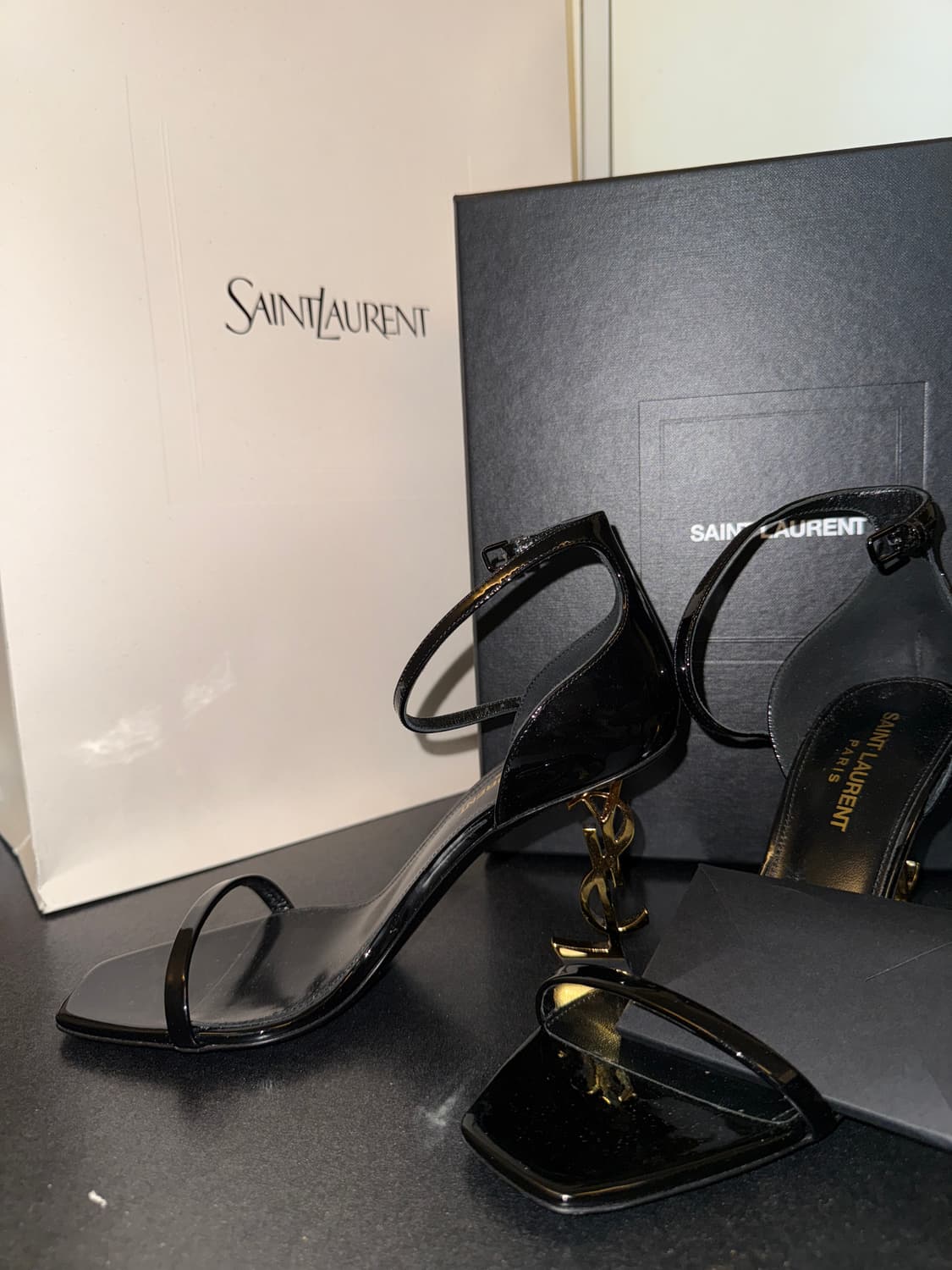 생로랑 오피움 샌들 힐 블랙 245 상품이미지1