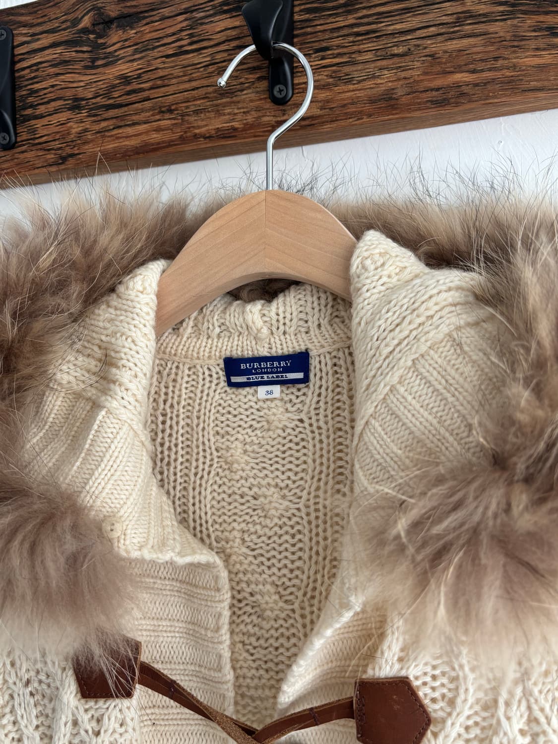 Burberry 버버리 퍼 트리밍 니트 더플 가디건 상품이미지5