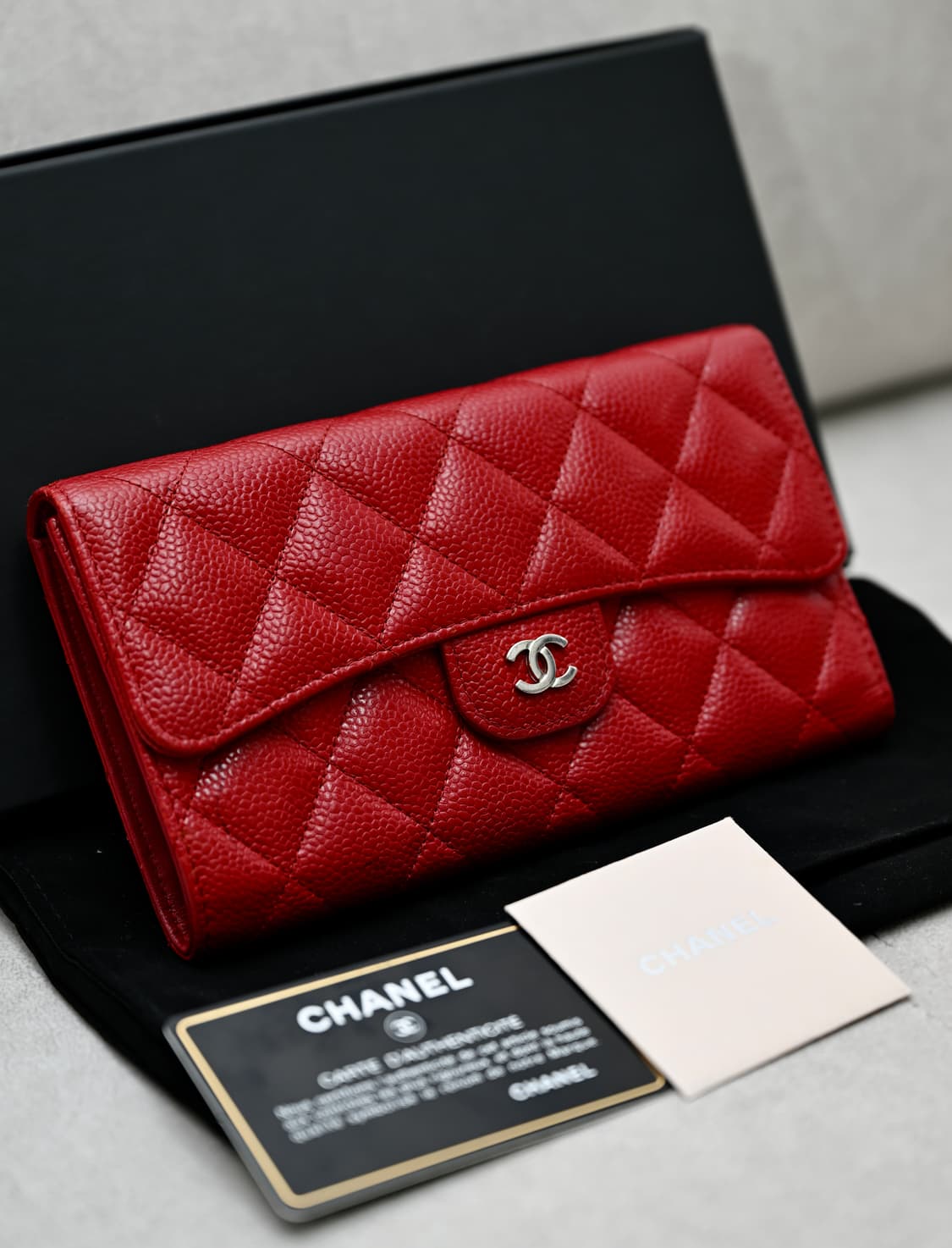 샤넬 캐비어 플랩 장지갑 상품이미지1