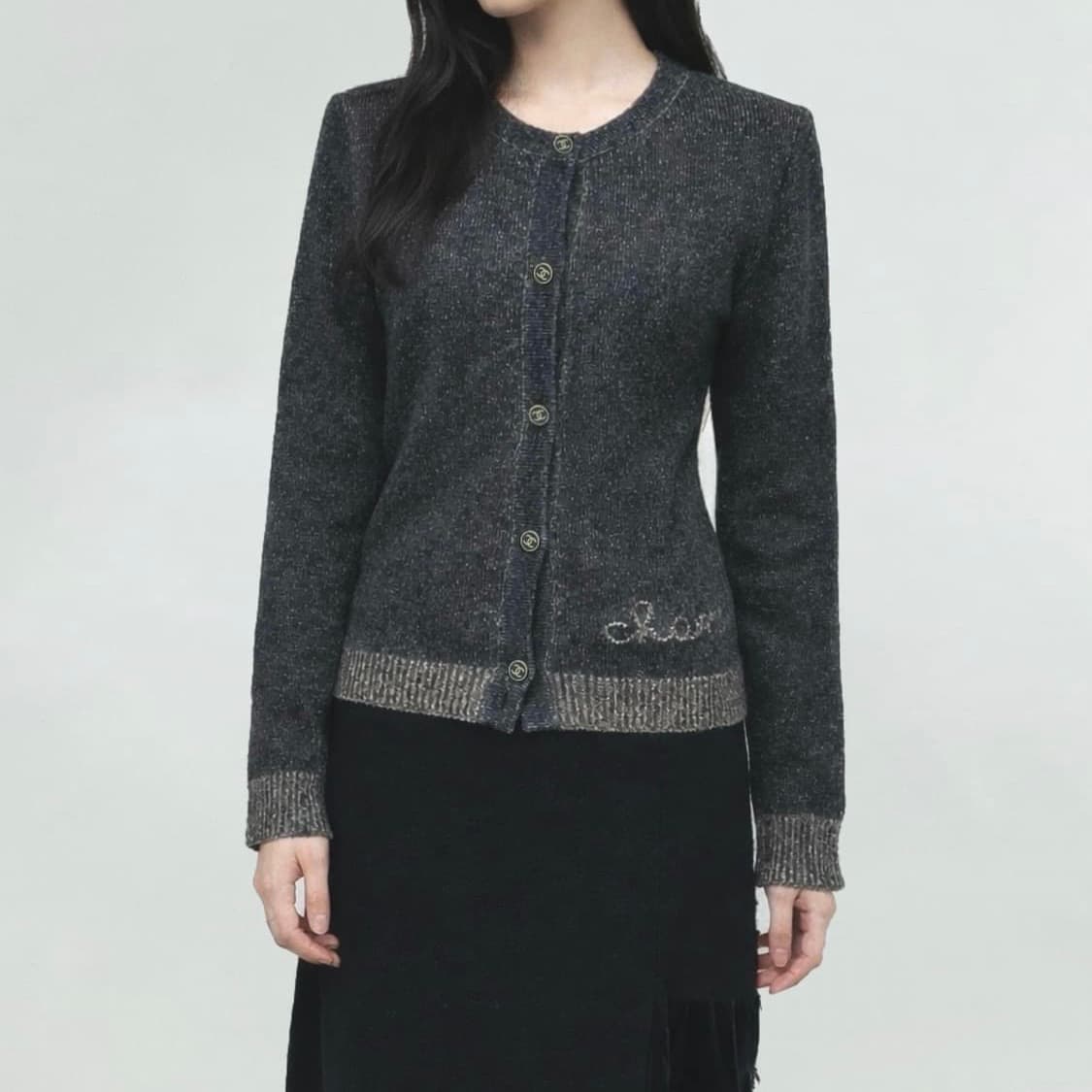 샤넬 캐시미어 로고버튼 가디건 상품이미지1