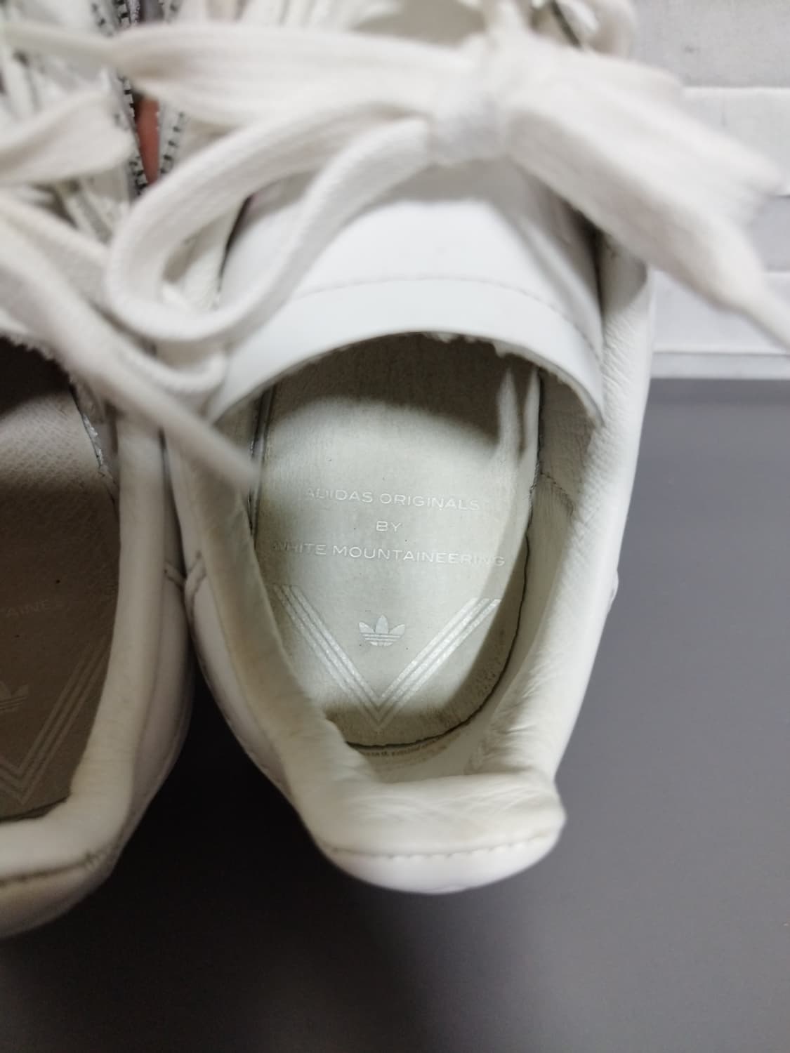 245mm 아디다스 x 화이트마운티니어링 슈퍼그립 스니커즈 상품이미지7