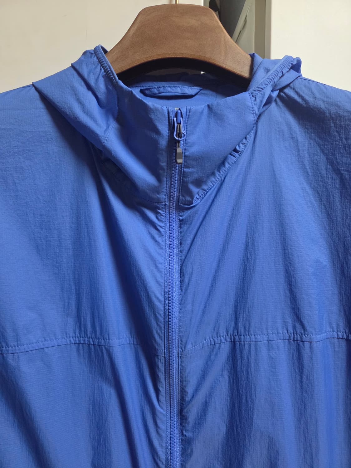 유니클로 UV프로텍션 바람막이 XL 상품이미지4