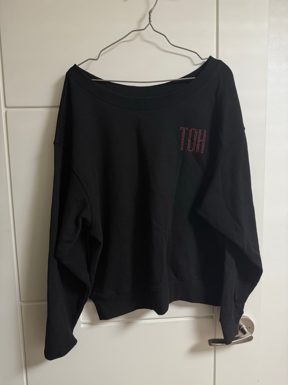 Toh 오프숄더 맨투맨 상품이미지1