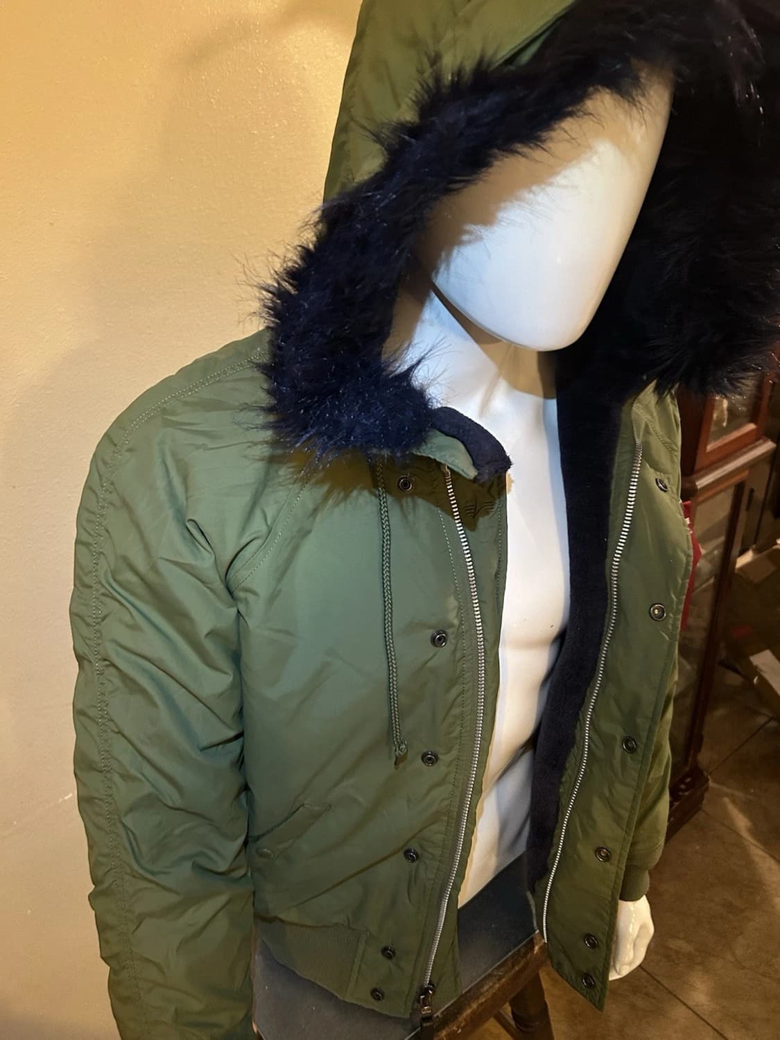 알파 인더스트리 N-2B 파카 올리브 상품이미지7