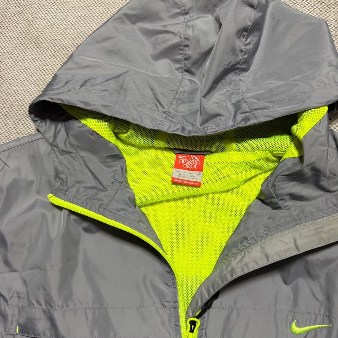 나이키 스몰 스우시 바람막이 자켓 상품이미지2