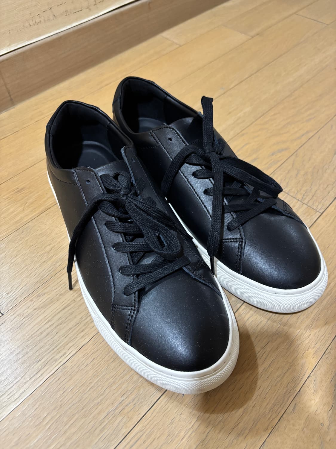 무탠다드 레더 코트 스니커즈 Mark2 275 판매합니다 상품이미지2