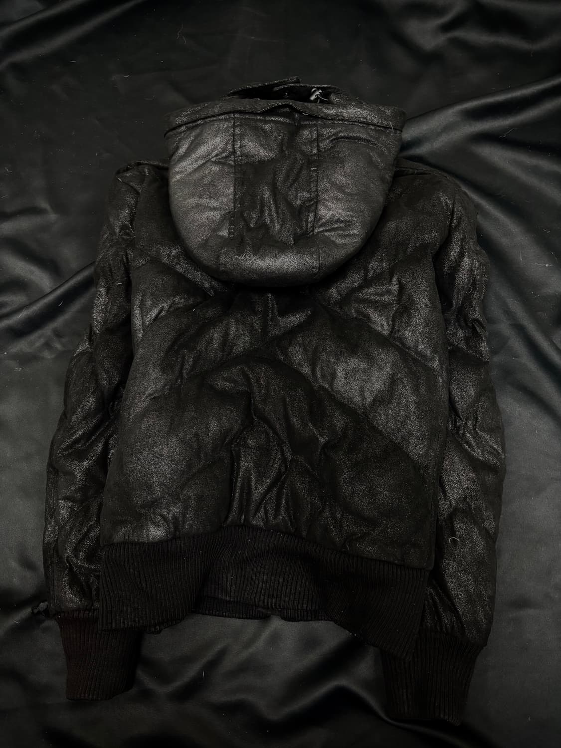 CHIC Mood Black Crack washed Hoodie Down 상품이미지5