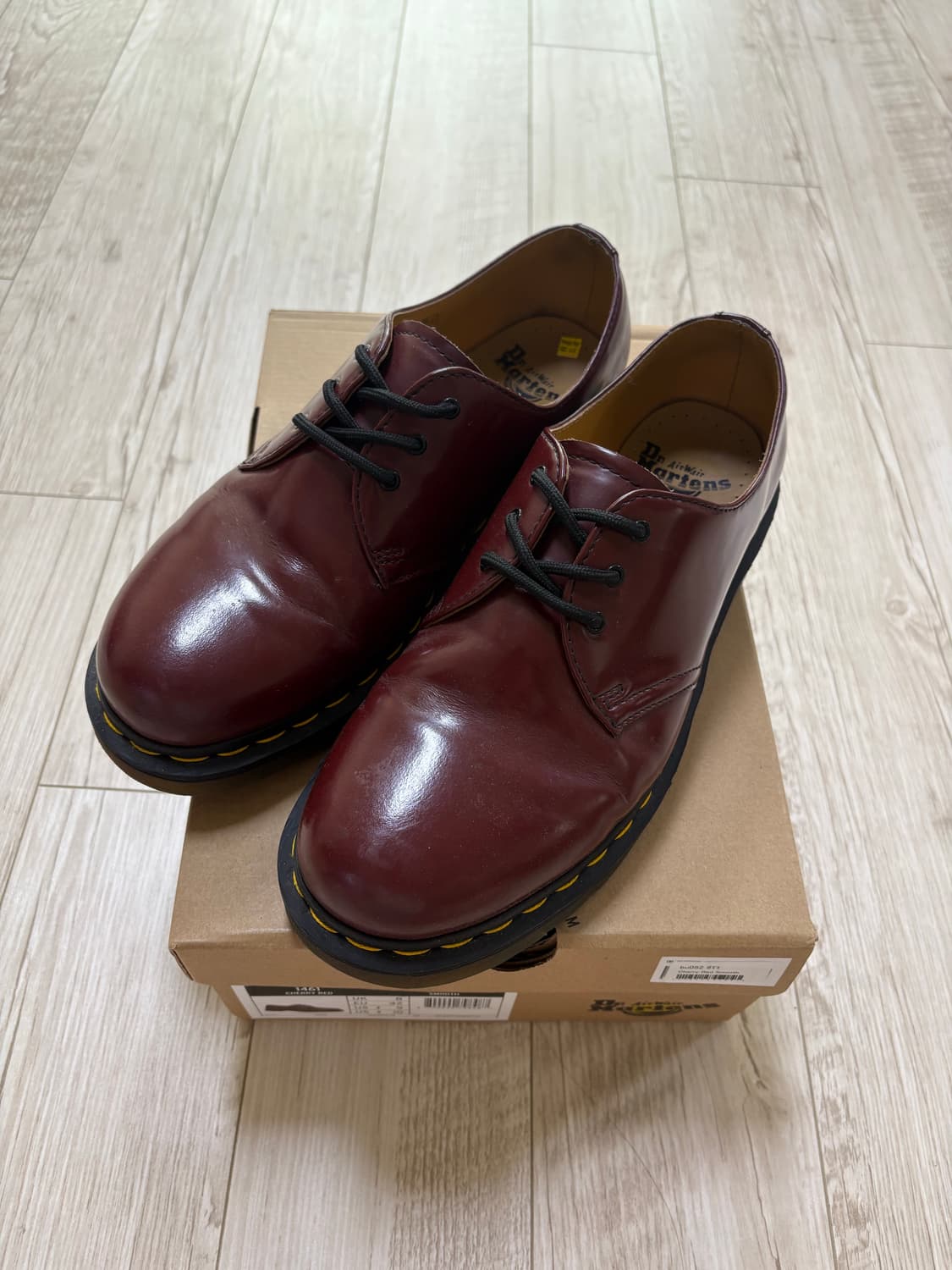닥터마틴 1461 3홀 체리레드 270 상품이미지1