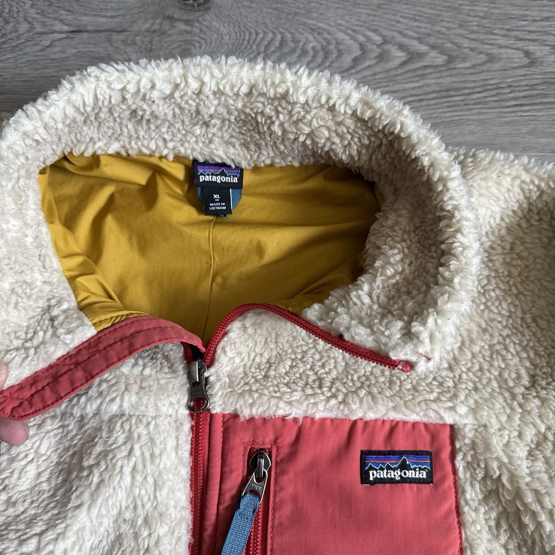 10s 파타고니아 레트로-X 아이보리/레드 상품이미지3