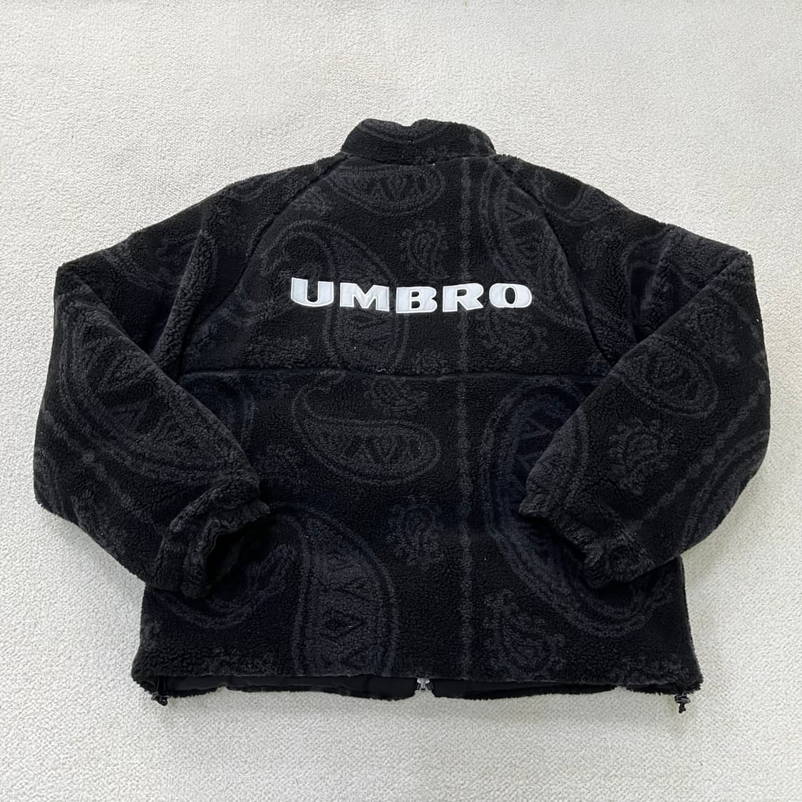 85 엄브로 리버시플 플리스 패딩 0325M 상품이미지3